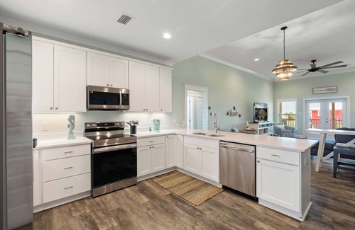 Fort Morgan Pines House | Sunsets, serenity, and salty air - welcome to paradise!