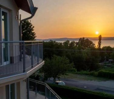 Balatonszarszo Apartment | Sunshine 208 apartman