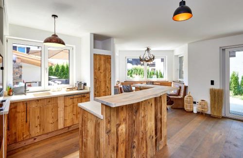 Garmisch-Partenkirchen Apartment | Sunshine Apartment Spirit of Deer