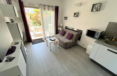 Le Lavandou Apartment | Sunshine at the Lavandou Apartment