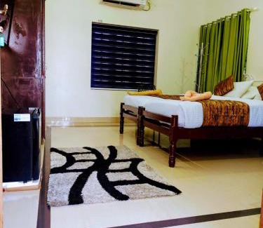 Varkala House | Sunshine beach resort