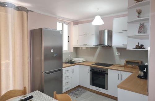 Qender Apartment | Sunshine Central Apartment