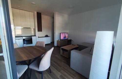 Kragujevac Apartment | Sunshine III Apartment