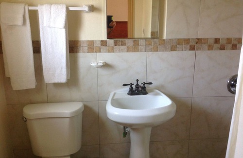 Bethune Grant Hotel | Sunshine Inn of Daytona Beach