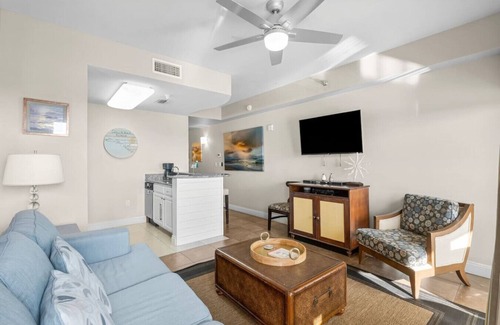 Sunnyside Apartment | Sunshine On My Mind ~ Lake Front! ~ 7 min to 30A!