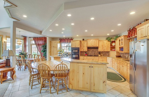 Oneida County House | 'Sunshine Ranch' in Idaho: Outdoor Living & Views!