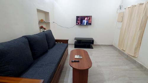 Kodambakkam House | Sunshine Stay