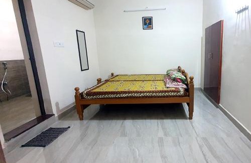 Kodambakkam House | Sunshine Stay