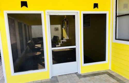 Southgate House | Sunshine Tiny Home Pinecraft