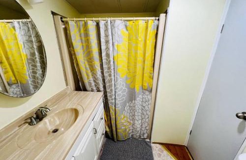 Southgate House | Sunshine Tiny Home Pinecraft