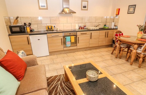 Boscundle Cottage | SUNSWEPT, pet friendly, with a garden in St. Austell