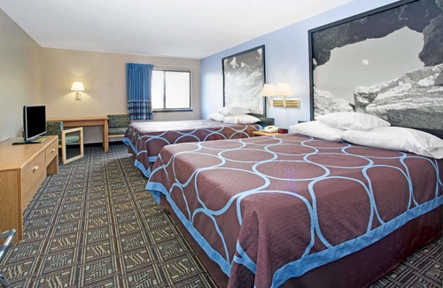 Fort Collins Hotel | Super 8 by Wyndham Fort Collins