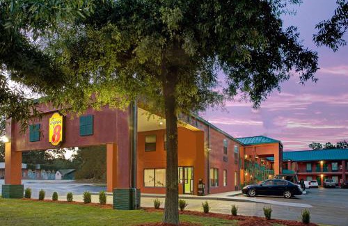 Gainesville Hotel | Super 8 by Wyndham Gainesville