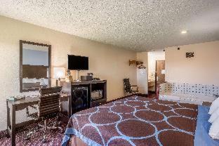 Galesburg Hotel | Super 8 by Wyndham Galesburg