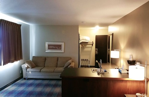 Glenwood Hotel | Super 8 by Wyndham Glenwood