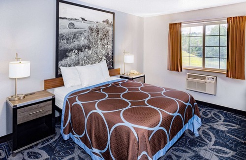Johnstown Hotel | Super 8 by Wyndham Johnstown/Gloversville