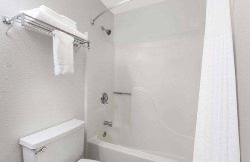 Livingston Hotel | Super 8 by Wyndham Livingston Yellowstone