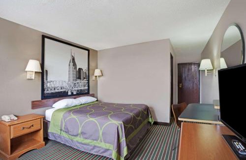 Talbot's Corner Hotel | Super 8 by Wyndham Nashville/ Dntn/ Opryland Area