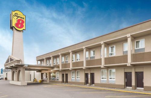 Thunder Bay Hotel | Super 8 by Wyndham Thunder Bay