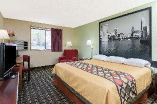 Twinsburg Hotel | Super 8 by Wyndham Twinsburg/Cleveland Area