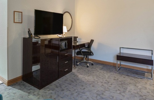 Uniontown Hotel | Super 8 by Wyndham Uniontown PA