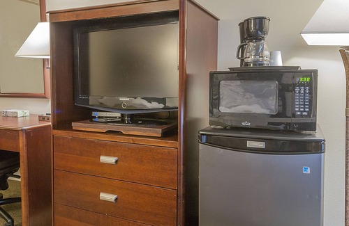 West Colorado Springs Hotel | Super 8 by Wyndham Colorado Springs/Chestnut Street