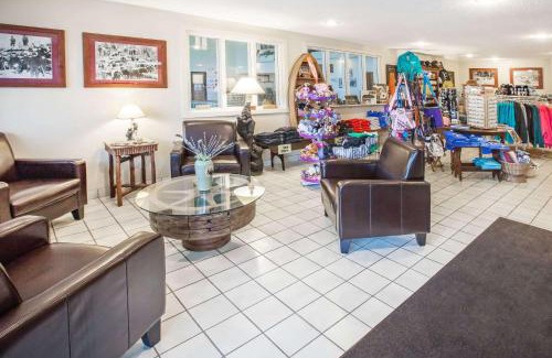 West Branch Hotel | Super 8 by Wyndham West Branch