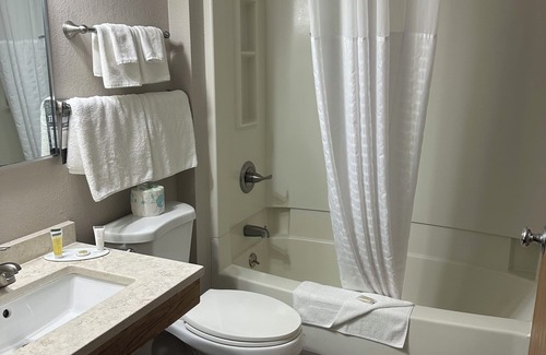 West Branch Hotel | Super 8 by Wyndham West Branch