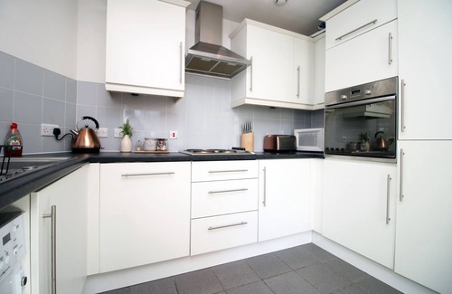Cardiff City Centre Apartment | Super Central Stylish 2 Bed Flat in Heart of Cardiff