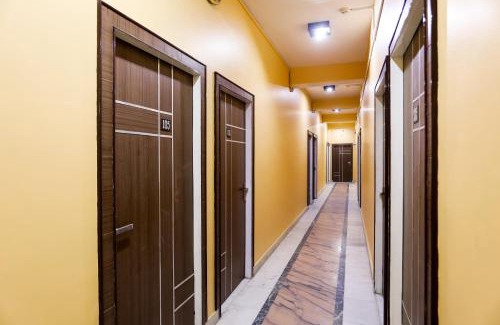 Sitapur Hotel | Super Collection O Nimisha Jail Rd