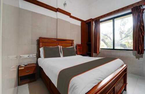 Gandhipuram Hotel | Super Collection O Skry Hotels Gandhipuram