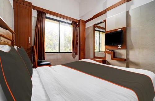 Gandhipuram Hotel | Super Collection O Skry Hotels Gandhipuram