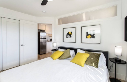 Asheville Villa | SUPER COOL 1 BED APARTMENT WALK TO Downtown, West Asheville, and River Arts