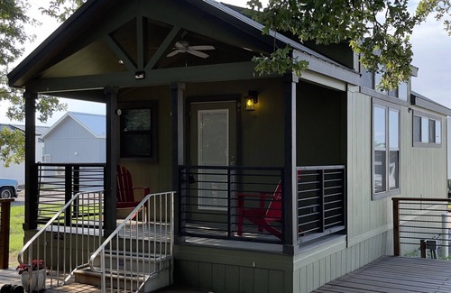 Quinlan House | Super Cute Tiny Home in Tiny Home Community