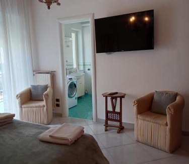 Materdei Apartment | Super Elegante Napoli Centro con posto auto e wifi veloce