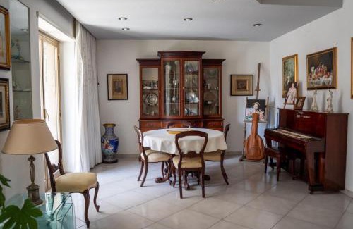 Materdei Apartment | Super Elegante Napoli Centro con posto auto e wifi veloce