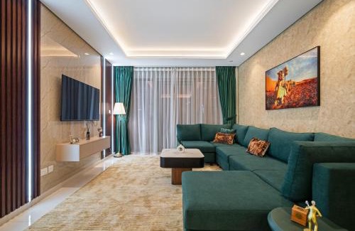 Downtown Dubai Apartment | Super High Infinity Pool and amazing Burj Khalifa View 3 Bedroom apartment in Paramount Hotel Midtown