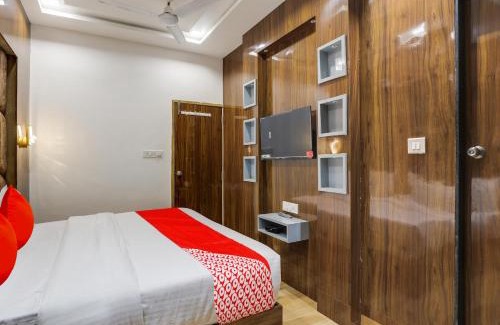 Navrangpura Hotel | Super Hotel O bhanu Villa