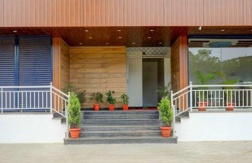 Chikkamagaluru Hotel | Super Hotel O Chikmagalur Near Zilla Panchayat