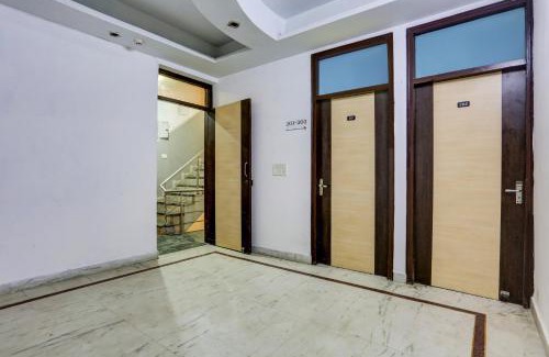 Punjabibagh Hotel | Super Hotel O East Punjabi Bagh Near Metro Station