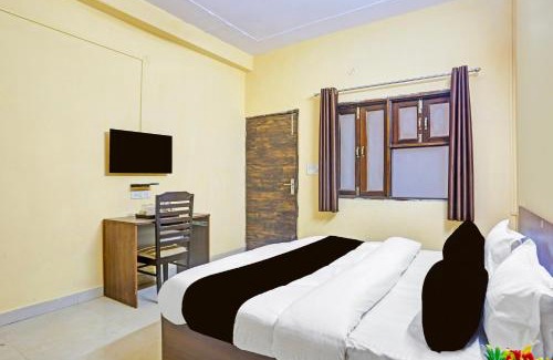 Shalimar Bagh Hotel | Super Hotel O Shalimar Bagh Max Hospital