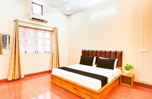 Khattalwada Hotel | Super Hotel O Sudhowala Near Nanda ki Chowk