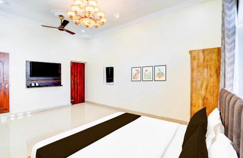 Khattalwada Hotel | Super Hotel O Sudhowala Near Nanda ki Chowk