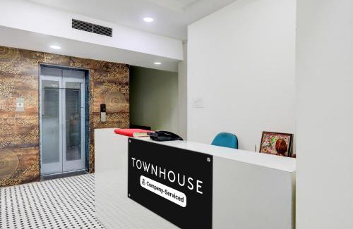 Indore Hotel | Super Townhouse DAVV University Indore Formerly Indrapuri