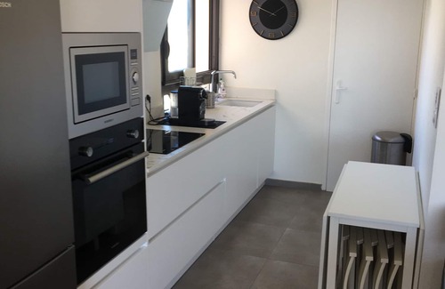 Mediterranee Apartment | Superb apartment with sea and mountain views