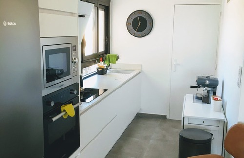 Mediterranee Apartment | Superb apartment with sea and mountain views