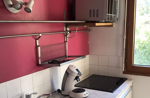 Vernouillet Apartment | Superb apartment 30min from Paris with parking.