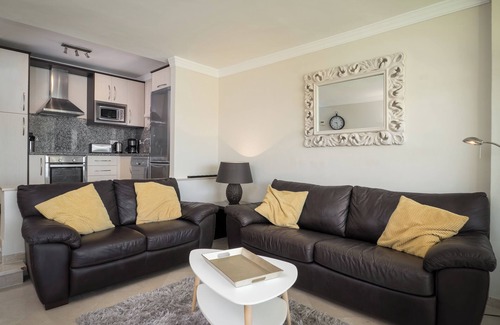 Mijas Apartment | Superb apartment with pool and breathtaking sea view from the living room!