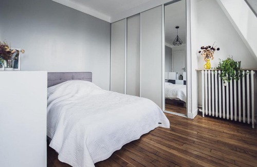 Auteuil Apartment | Superb Bright Studio Next To The Seine