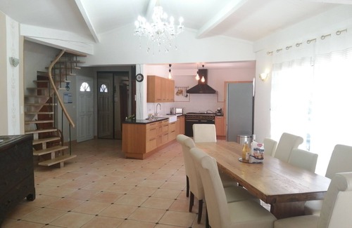 Vidauban Villa | superb house for 10 people, air conditioning, swimming pool, playground